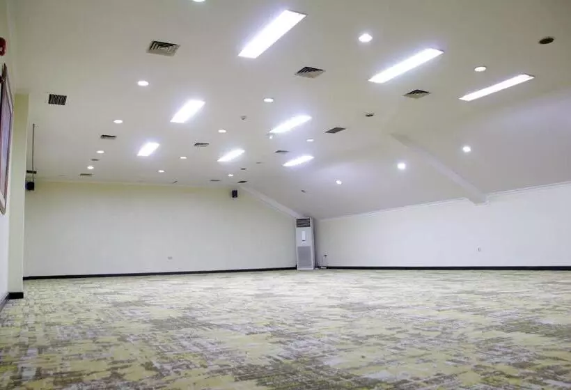 Fotos del hotel Aryaduta Lippo Village:  5