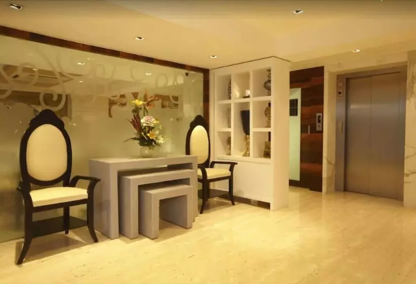 Fotos del hotel Bawa Continental:  8