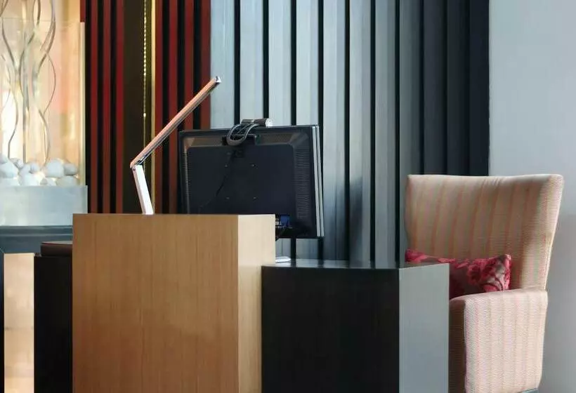 Fotos del hotel Courtyard By Marriott Gurugram Downtown:  17