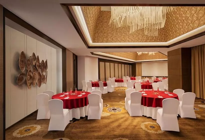 Fotos del hotel Courtyard By Marriott Gurugram Downtown:  20