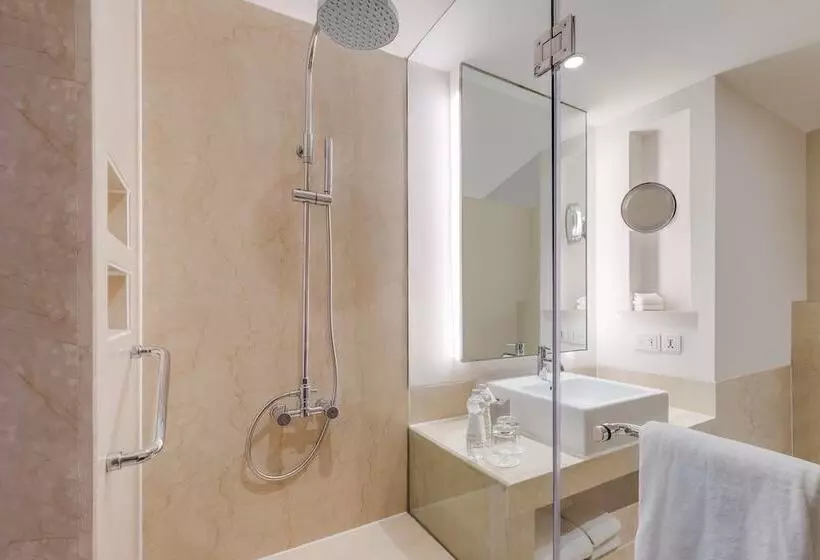 Fotos del hotel Courtyard By Marriott Gurugram Downtown:  21