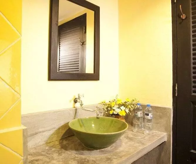 Fotos del hotel Motive Cottage Resort:  15