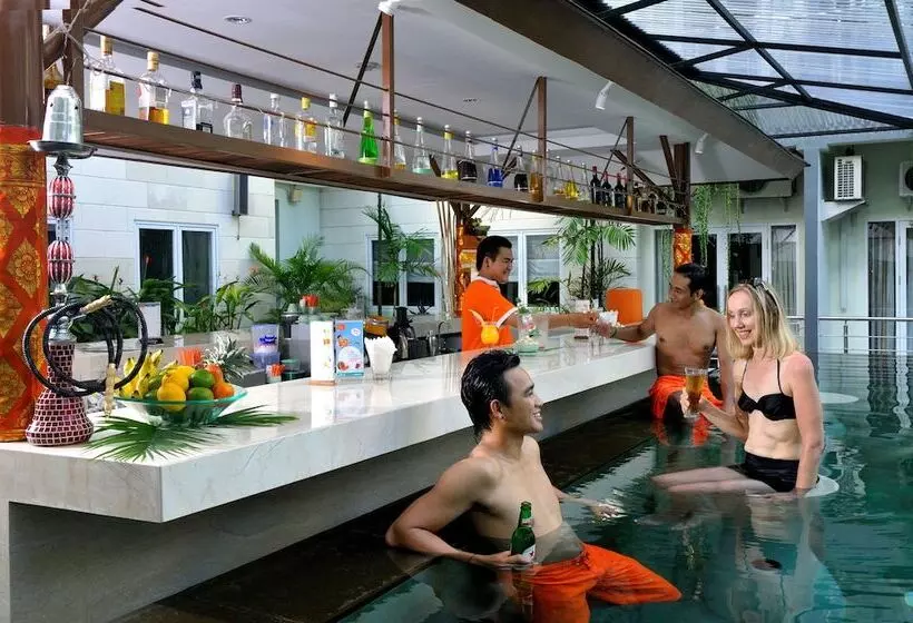 Fotos del hotel &amp; Residences Riverview Kuta  Associated Harris:  7