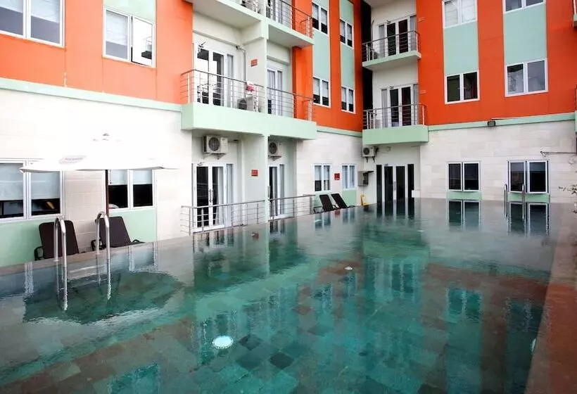 Fotos del hotel &amp; Residences Riverview Kuta  Associated Harris:  3