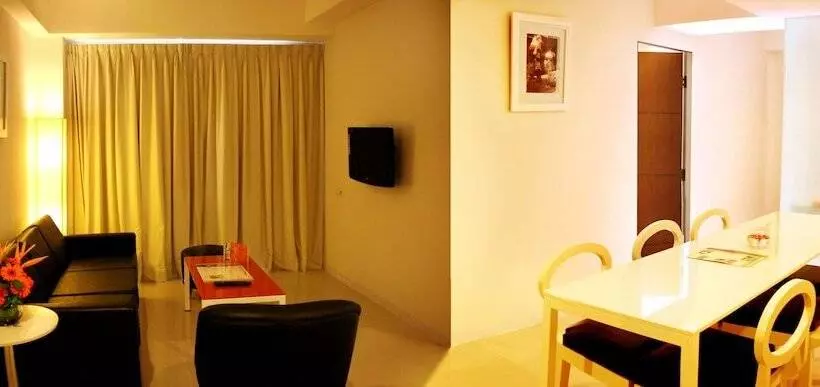 Fotos del hotel &amp; Residences Riverview Kuta  Associated Harris:  23