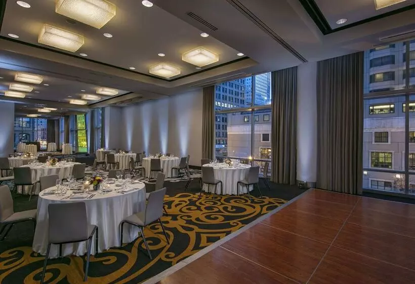 Fotos del hotel Thewit Chicago  A Doubletree By Hilton:  21