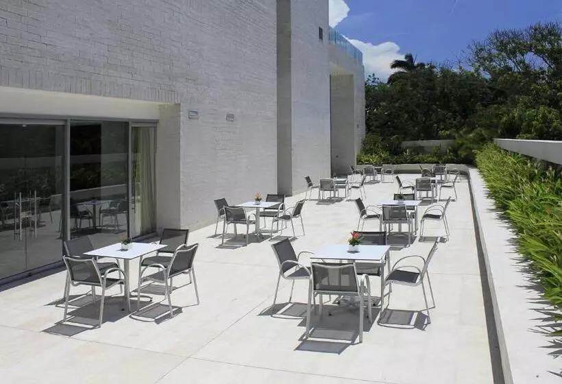 Fotos del hotel Estelar Alto Prado:  8