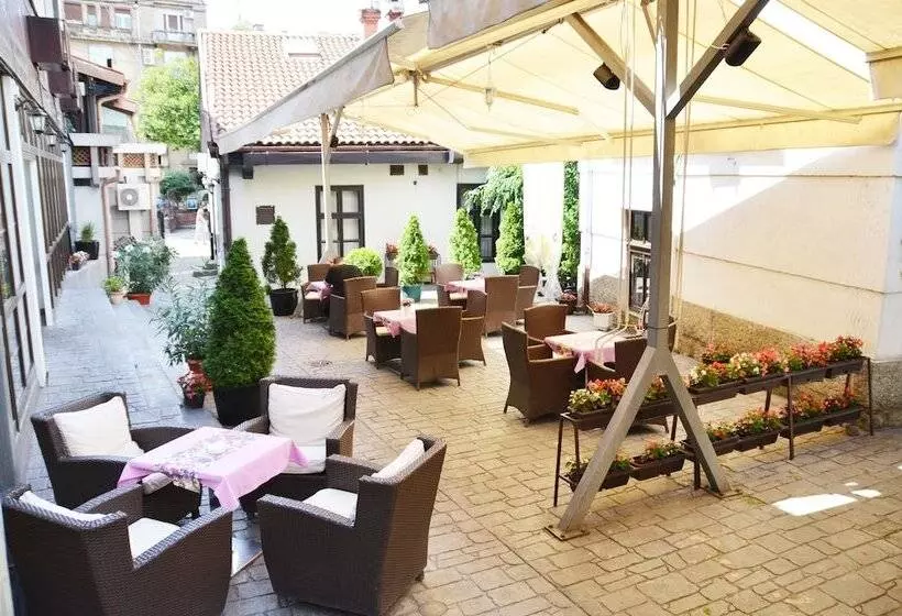 Fotos del hotel Garni Hotel Le Petit Piaf:  9