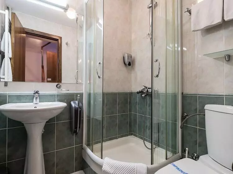 Fotos del hotel Garni Hotel Le Petit Piaf:  10