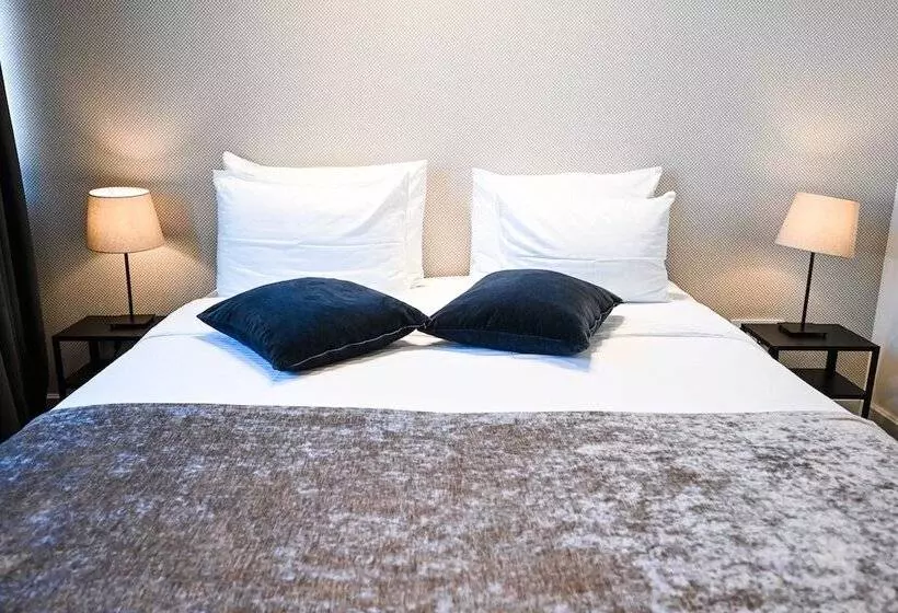 Fotos del hotel Garni Hotel Le Petit Piaf:  23