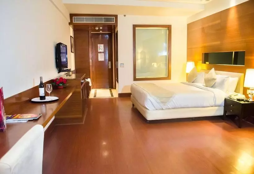 Fotos del hotel Haut Monde:  14