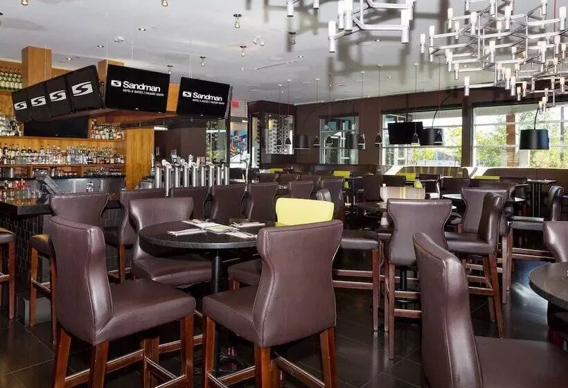 Fotos del hotel Sandman Hotel & Suites Calgary South:  3