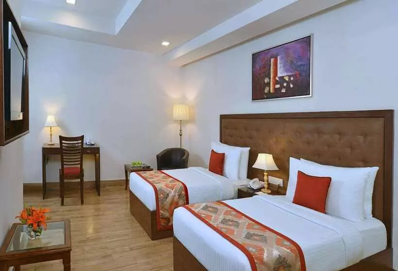 Fotos del hotel Taurus Sarovar Portico:  21