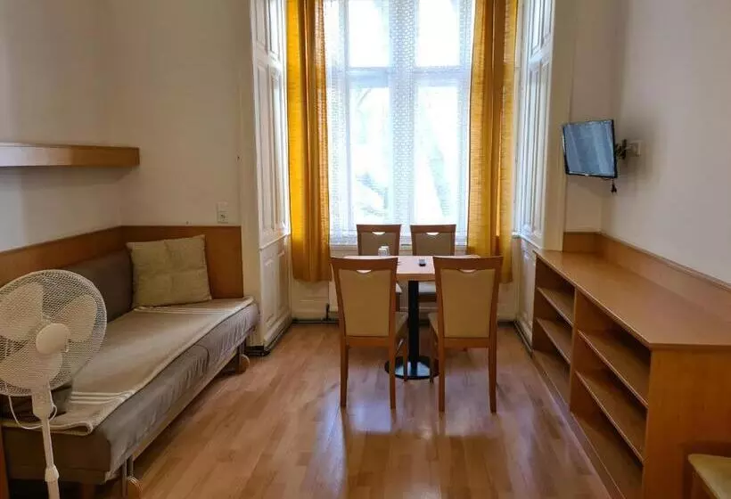 Fotos del hotel Pension Anifalstaff:  15