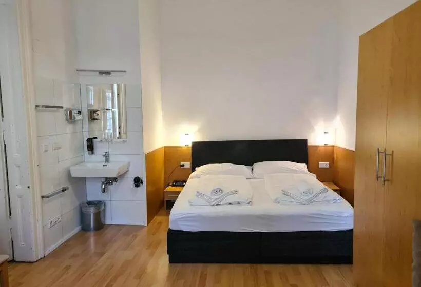 Fotos del hotel Pension Anifalstaff:  14