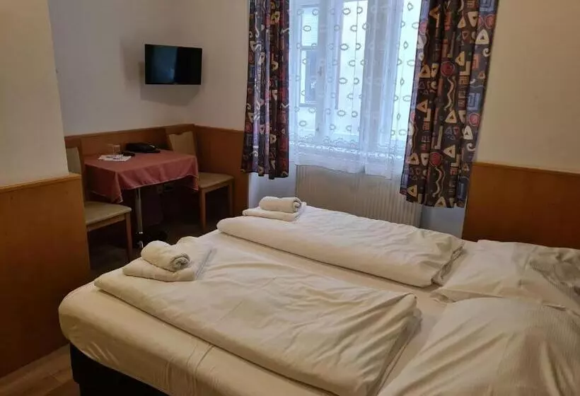 Fotos del hotel Pension Anifalstaff:  10