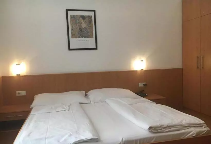 Fotos del hotel Pension Anifalstaff:  9