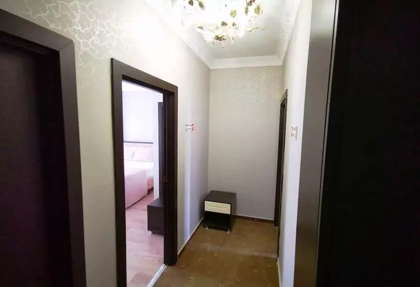 Fotos del hotel Broken Column:  2