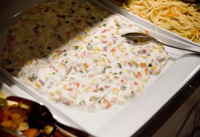 Fotos del hotel Broken Column:  11