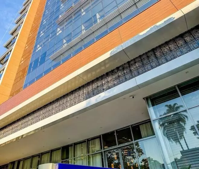 Hilton Garden Inn Rebouças