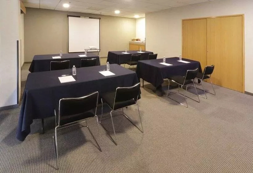 Fotos del hotel City Express Saltillo Sur:  11