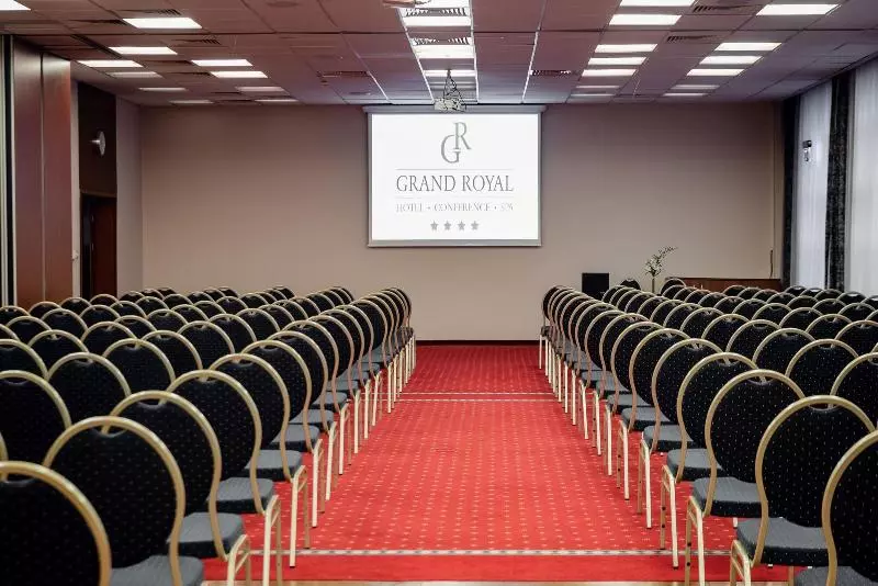 Fotos del hotel Grand Royal:  13