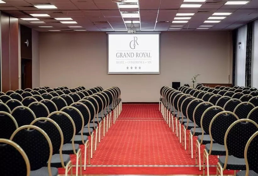 Fotos del hotel Grand Royal:  7