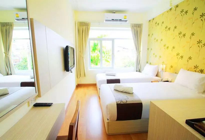 Fotos del hotel Sakul House:  2