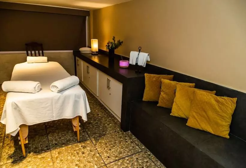 Fotos del hotel Señorial:  6