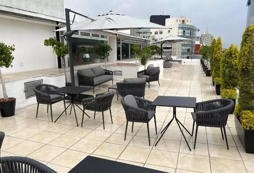 Fotos del hotel St. Isidro Suites Corporate Housing:  16