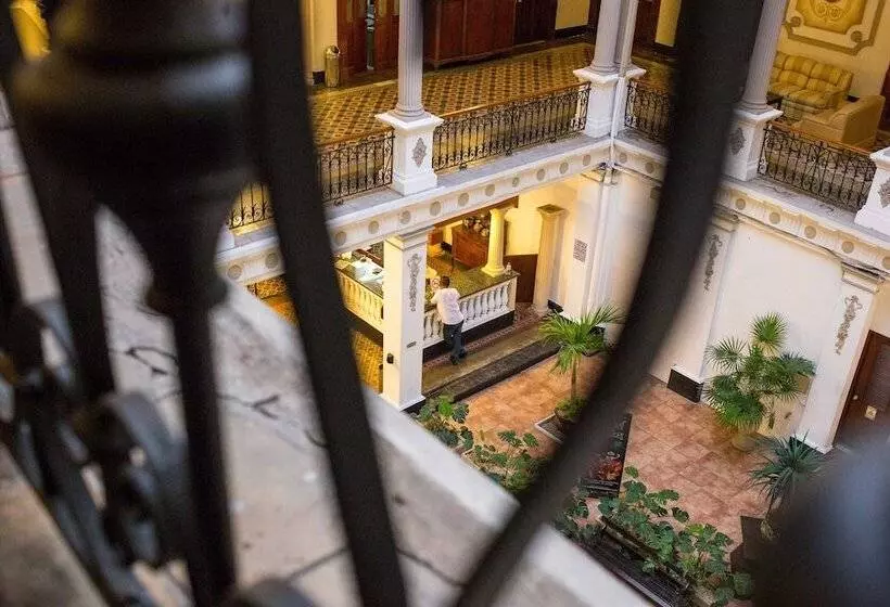 Fotos del hotel Gran Hotel De Merida:  7