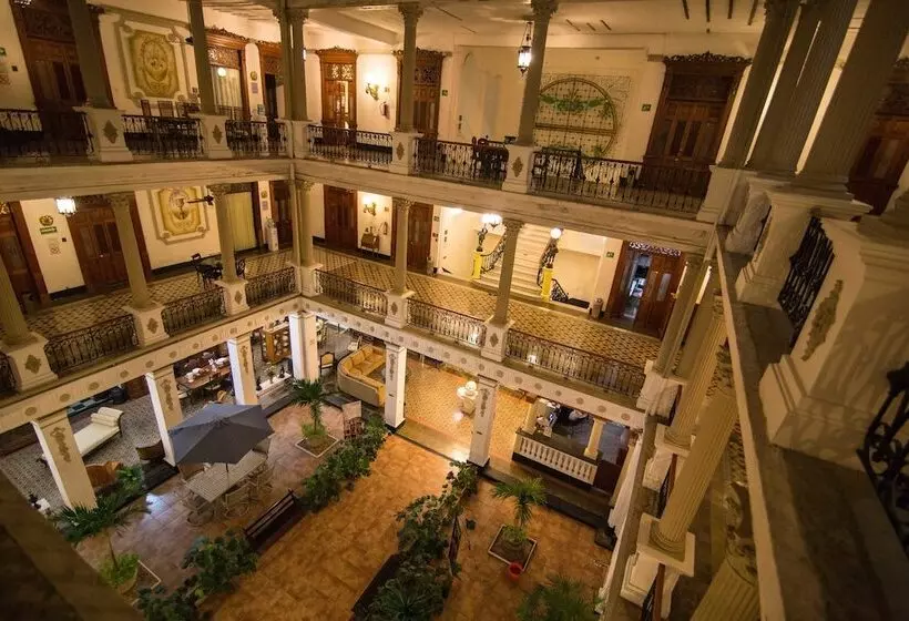 Fotos del hotel Gran Hotel De Merida:  13