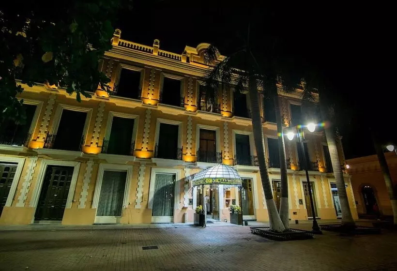 Fotos del hotel Gran Hotel De Merida:  8