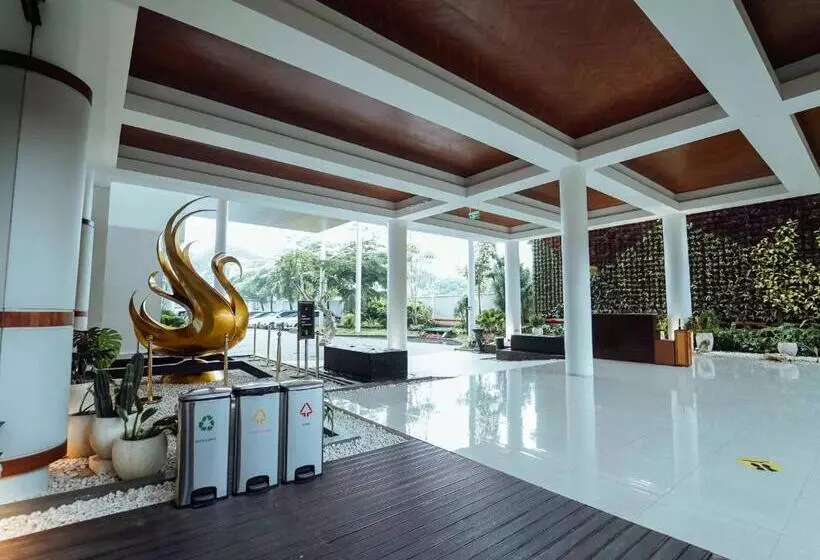 Fotos del hotel Rayz Umm  Malang:  21