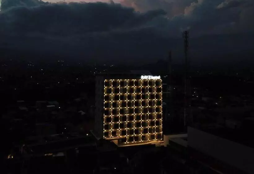 Fotos del hotel Rayz Umm  Malang:  8