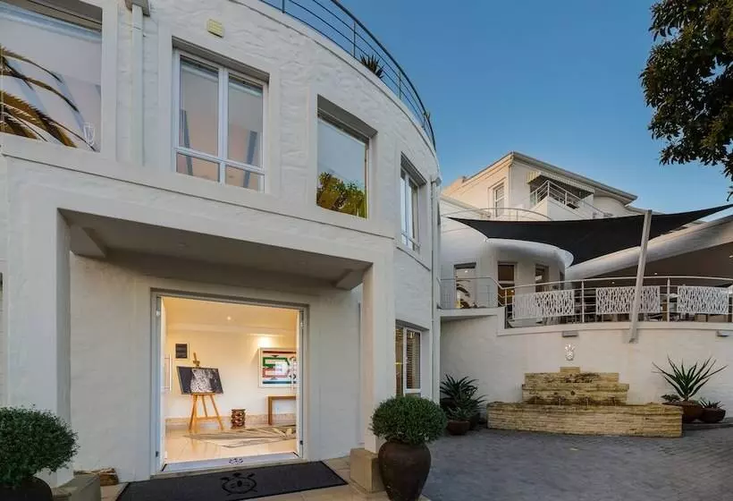 Fotos del hotel Villa Afrikana Guest Suites:  12