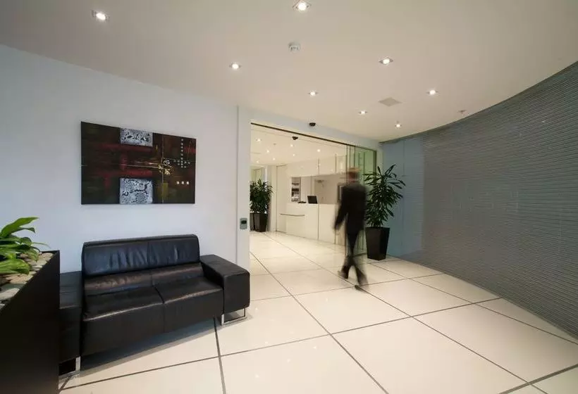 Fotos del hotel Distinction Wellington, Century City:  4