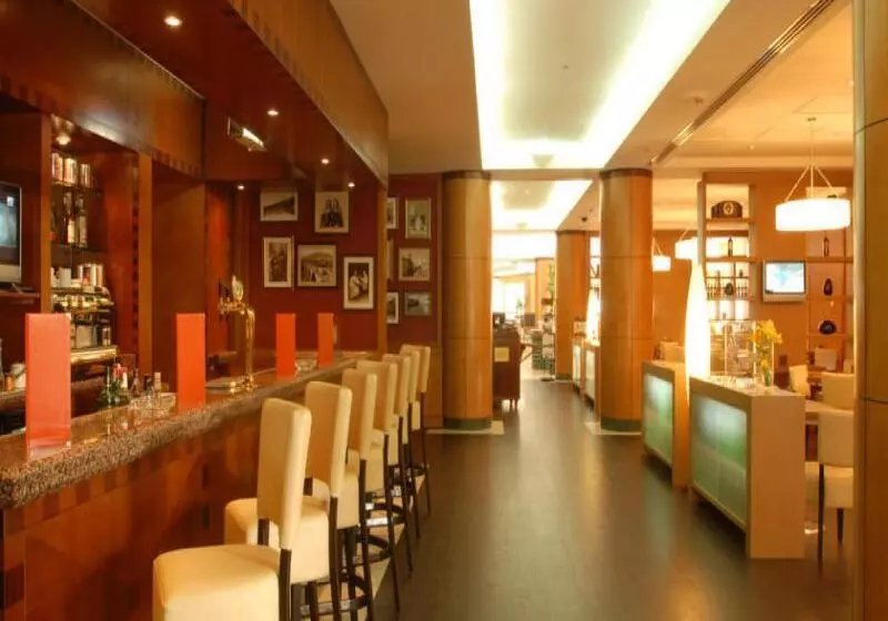 Fotos del hotel Courtyard By Marriott Tbilisi:  12