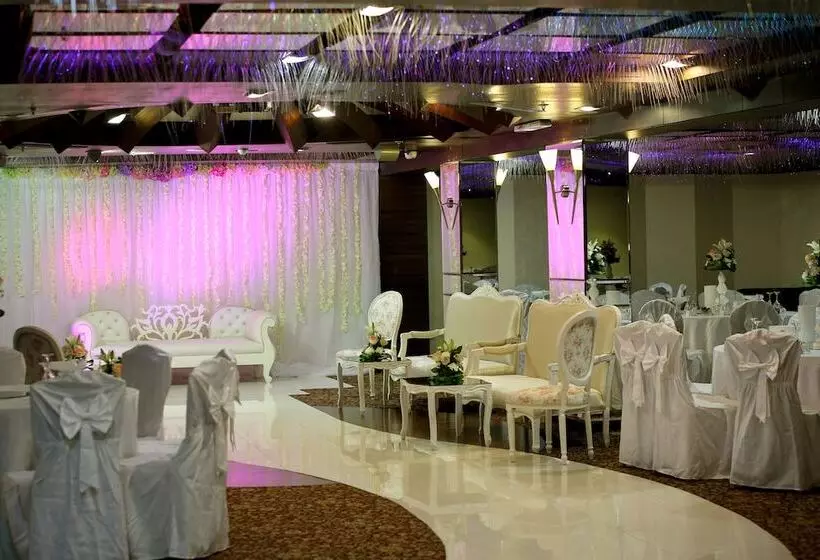 Fotos del hotel Ramada By Wyndham Dammam Khaleej Road:  4