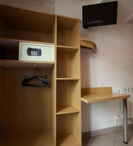 Fotos del hotel Bastille Hostel:  13