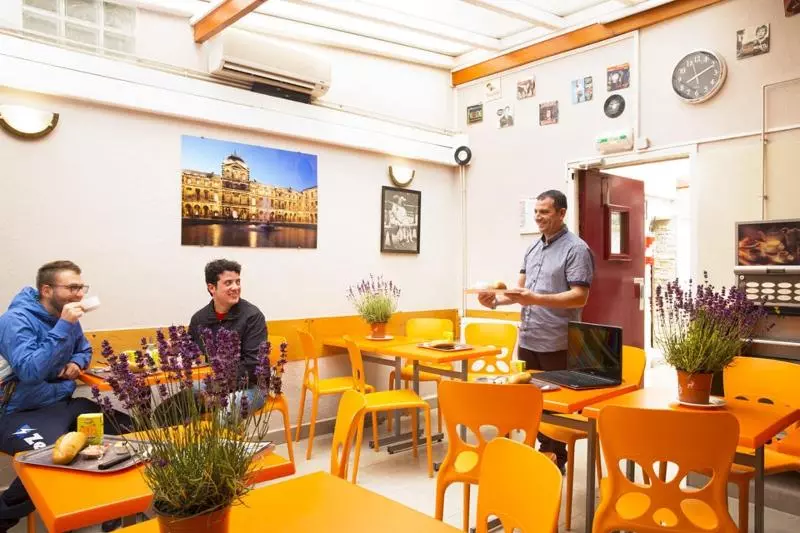 Fotos del hotel Bastille Hostel:  3