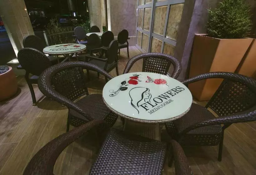 Fotos del hotel Flowers:  4