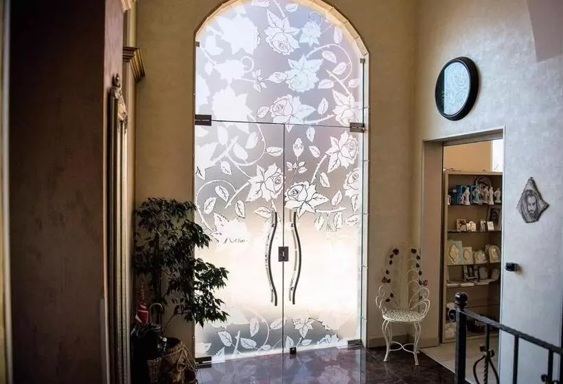 Fotos del hotel Flowers:  2