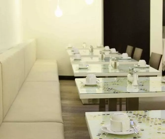 Fotos del hotel Pure White:  11