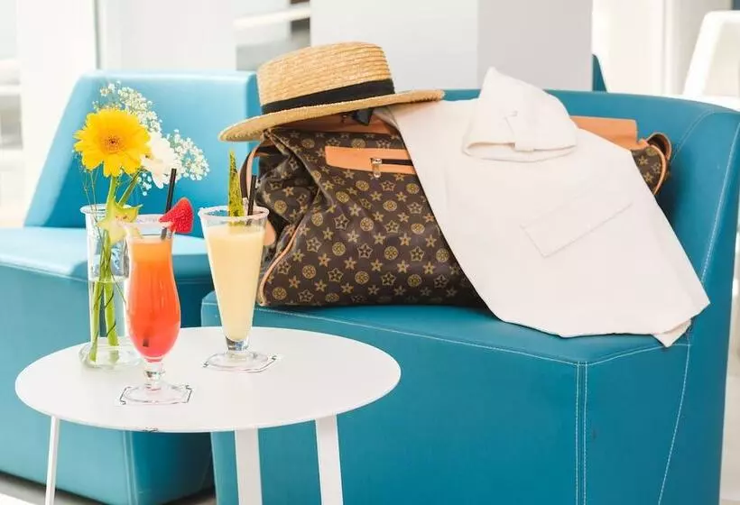 Fotos del hotel Triton Beach:  8