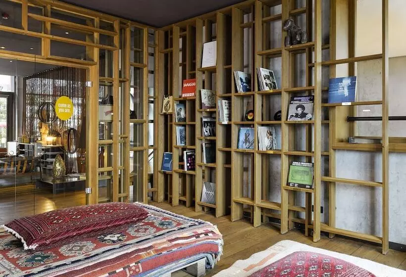 Fotos del hotel 25hours  Hamburg Hafencity:  25