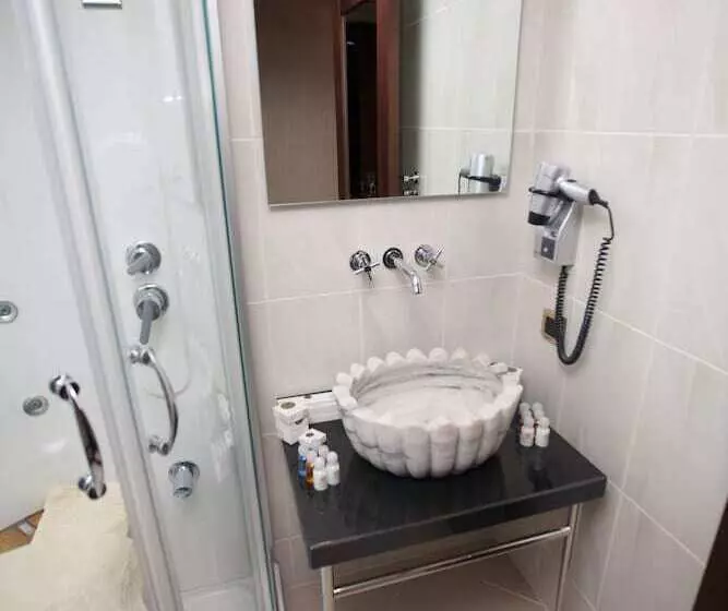 Fotos del hotel Burckin:  12