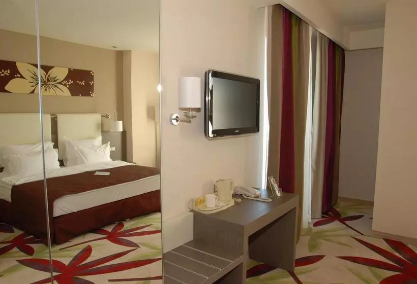 Fotos del hotel Golden Tulip Ana Dome:  16