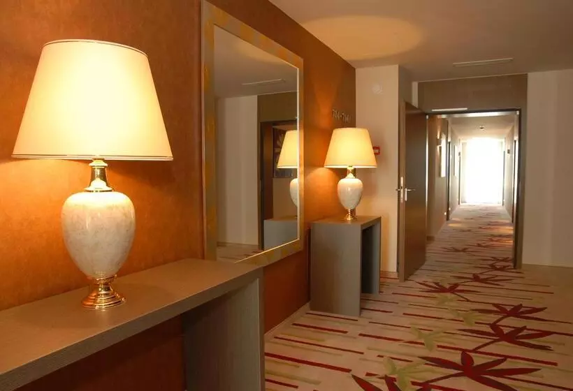 Fotos del hotel Golden Tulip Ana Dome:  25