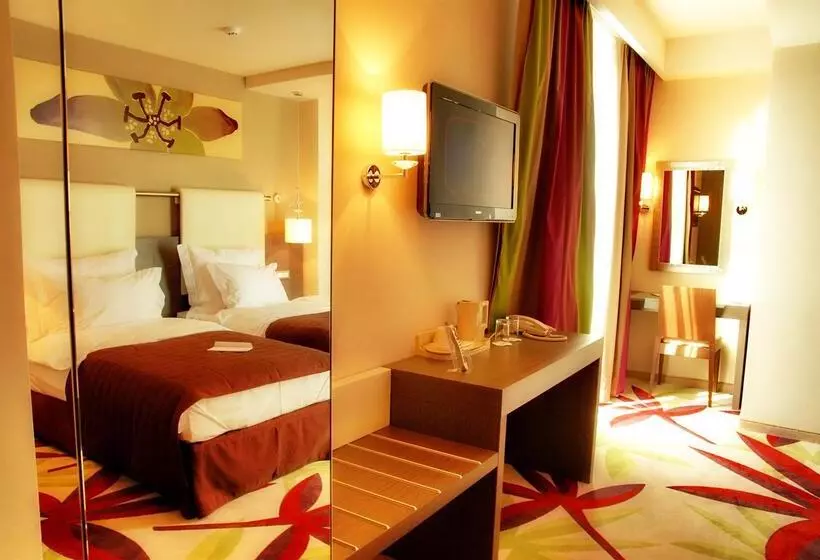 Fotos del hotel Golden Tulip Ana Dome:  10